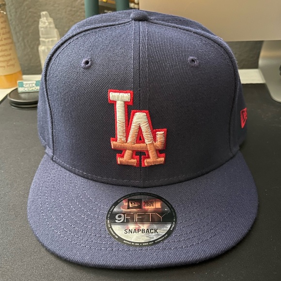New Era Los Angeles Dodgers Navy Americana Fade 9FIFTY Snapback Hat - OSFM - Picture 1 of 9